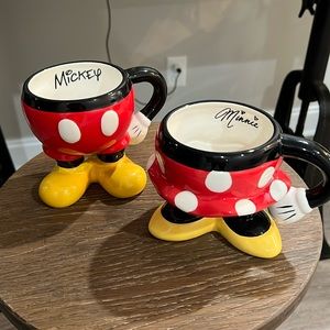 Mickey & Minnie authentic/original Disney Parks mug set